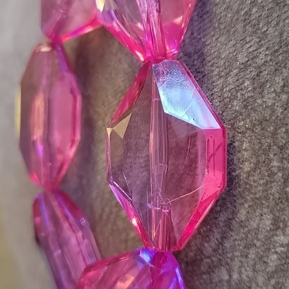 3/$30 Barbie Pink Kidcore Chunky Faceted Acrylic Stretch Bracelet - Picture 3 of 7